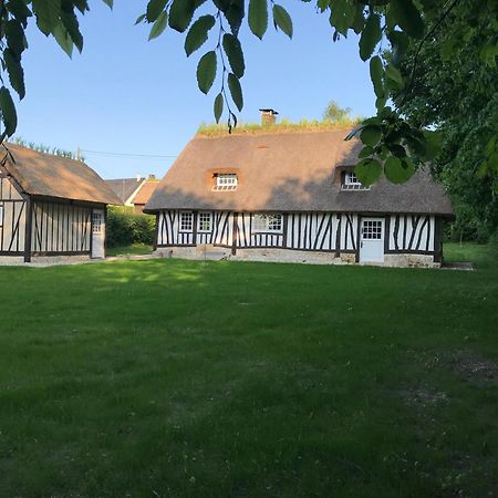 La Gloriette Gite Situe Dans La Propriete Dun Magnifique Manoir Vatteville Exteriér fotografie