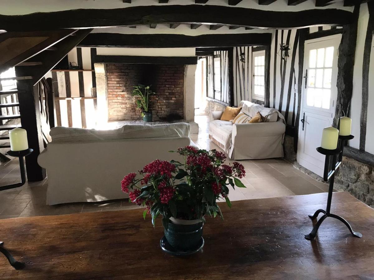 La Gloriette Gite Situe Dans La Propriete Dun Magnifique Manoir Vatteville Exteriér fotografie